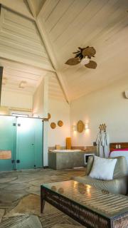 PIER BEACH CLUB - 1