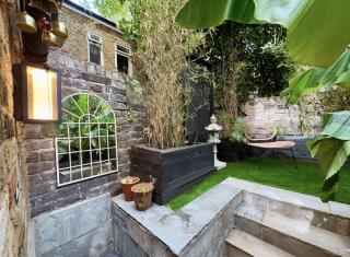 Kensington Victorian 2 Bed Flat with Zen Garden - 3