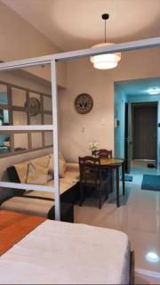 Primeworld District with Balcony near Mactan Airport - 7