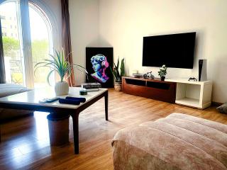 Elegant Hydepark Apt With Garden - 0