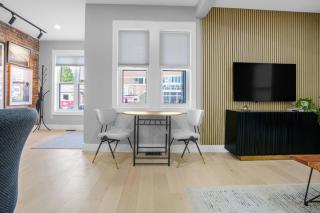 Sleek Brand New 1 Bedroom Condo - Downtown Luxury! - 5