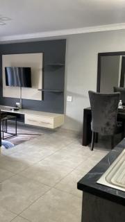Nyakhosi Luxury Guesthouse - Thohoyandou - 8