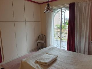 Comfortable apartment by the Metro - 1