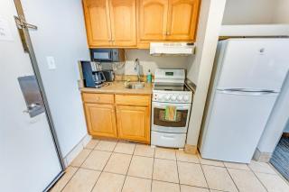 Direct Oceanfront - Heated Pools! New Ocean Reef - 3