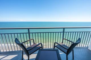 Amazing Top Floor Penthouse,One of the Best Views! - 9