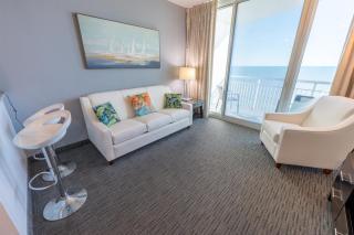 New Top Floor Direct Oceanfront with Amazing View! - 0
