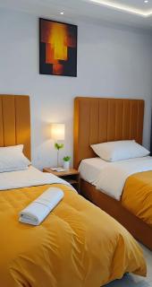 Moderne Appartement au plein Centre-Ville en Face Hilton & la Gare de Train TGV avec climatisation N2 - 0