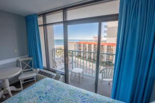 Remodeled Ocean View Studio 5thFloor,Heated Pools! - 6