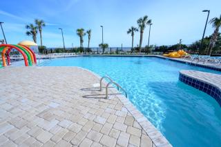 Low Floor 1BR, Direct Ocean Front Heated Pools! - 6