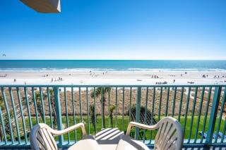 Low Floor 1BR, Direct Ocean Front Heated Pools! - 2