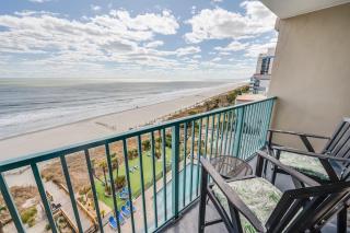 Direct Ocean Front - Beautifully Decorated Studio! - 2