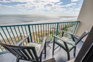 Direct Ocean Front - Beautifully Decorated Studio! - 1