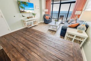 1BR Oceanfront Cozy Upstairs Level - 2