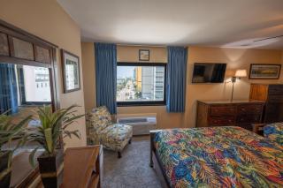 Direct Oceanfront Views 1BR Palms Nice Pools! - 4