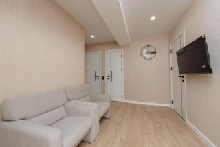 Quiet Center - 5