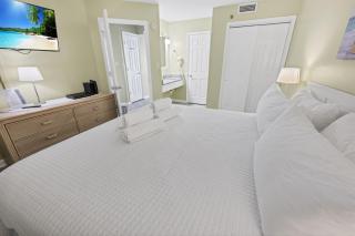 Newly added - Ocean Forest Plaza Condo 16th floor! - Myrtle Beach - 2