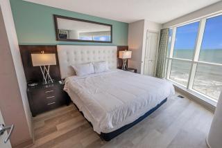 Oceanfront Paradise Breathtaking Oceans One Resort - 0