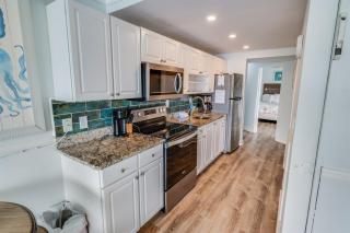 Private Ocean Park Oceanfront, Pools, Views - 2
