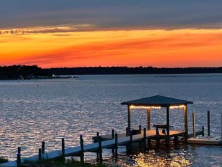 Relax,Fish,Grill,Chill! Pup,Kid Friendly Riverfront Paradise! Amenities,Gameroom - 0