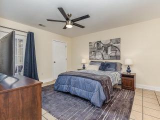 NEW! Large 2BR Pools River Oaks Golf Hot Tubs - Myrtle Beach - 2