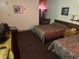 Big Horn motor Inn - 5