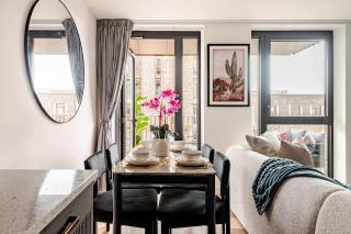 Perfect for London Bridge & St Kathrine Docks 2 Bed with AC - 7
