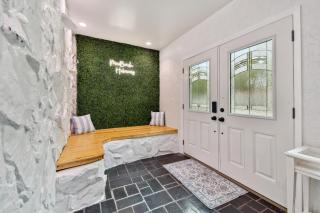 Mad Beach HideAway - Private Pool 4 Bed 3 Bath - 2