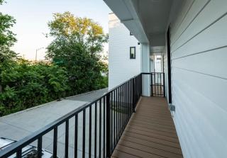 NEW Luxe Skyline Views - 20' Heated Rooftop Pool - 5