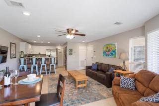 Heated Pool & Hot Tub Near River & Tourist Spots - 9