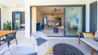 Azur Beachfront Suites - 7
