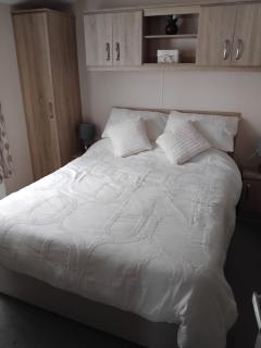 T&J Seaview at Pengarreg - 3