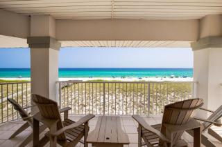 Beachfront Luxury Estate Sleeps 20 & Allows Events - 7