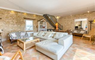 4 Bedroom Nice Home In Saint-Pierre-D'oléron - 4