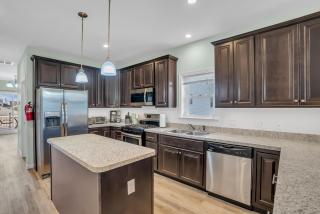 Luxury Bayview Oasis In The Heart Of Seaside - 4