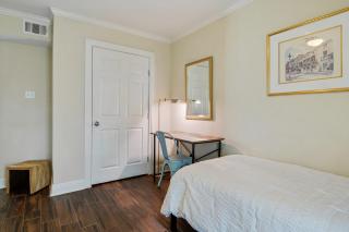 Cute 2Bed 1bath, 7blocks from French Q, steps to Jazz venues, free gated pk include - 7