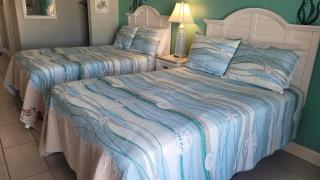 Cozy Beach Condo with Full Kitchen - Myrtle Beach - 7