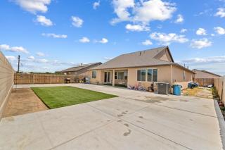 4 Bedroom Modern Oasis Near Sequoias - 9