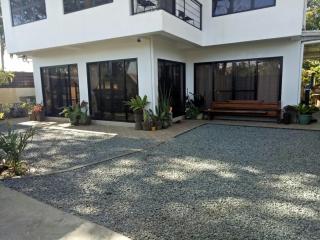 Framelyn's Suites in Breezy Tagaytay - 6