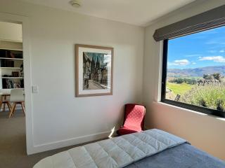 Mountain and river view retreat - Alexandra - 4