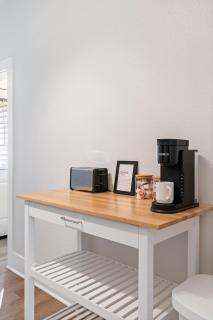 Cozy Charm - Peace & Comfort - East Moline - 5