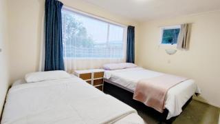 Family-Friendly 3BR House in Sunnyvale - Auckland - 1