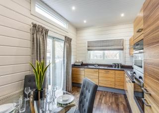 Roydon Marina Village - 4