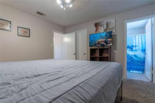 Lackland AFB/SeaWorld/SixFlags - 1