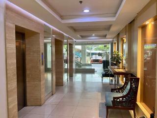 BaseLine Residences 1-Bedroom 10E Internet Netflix - 9