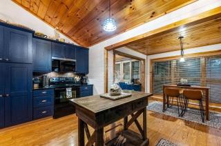 Cozy Cabin Hot Tub, Firepit, Game Room - 1