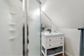 2 Bedroom Loft Apartment in Brighton, Free Parking - 2
