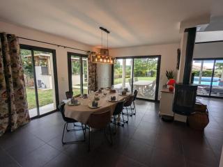 Maison moderne à Soyaux avec piscine privée et parking - FR-1-653-279 - 3