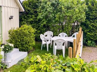 6 person holiday home in MELLBYSTRAND - 6