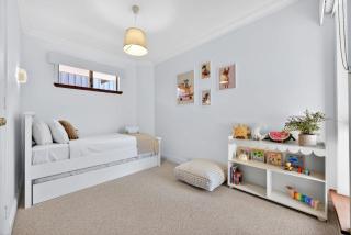 Modern Character Home in Mount Lawley Walk to Cafes Bars and Culture - 5