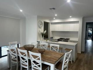 DROMANA Beach Escapes - 0
